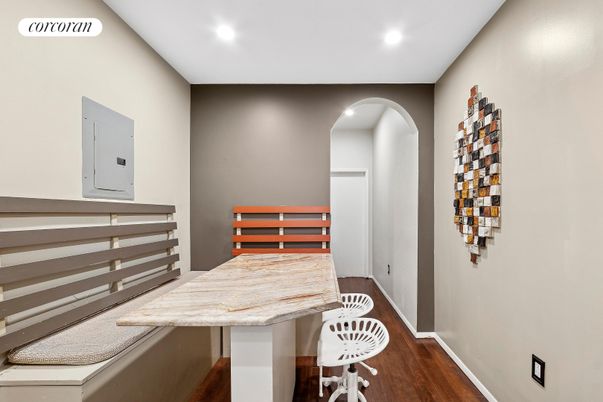 Interior, Recessed Lighting, Wood Texture Flooring