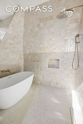 Bathroom, Free Standing Baths, Interior, Recessed Lighting