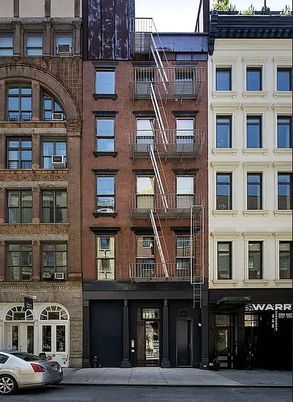 Exterior, Facade, Brick Facade, Rowhouse