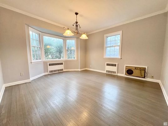 Empty room, Interior, Pendant Lights, Wood Texture Flooring