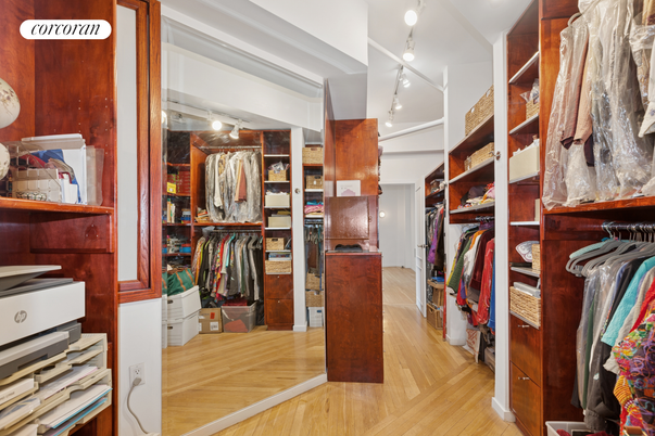 Interior, Pendant Lights, Walk-in Closets, Wood Texture Flooring