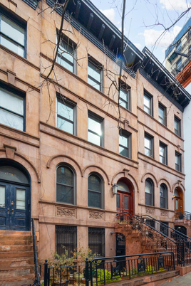 Exterior, Facade, Brownstone
