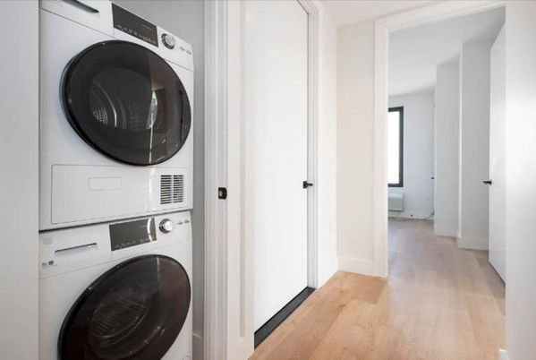 Interior, Utility Closets, Washer, Wood Texture Flooring
