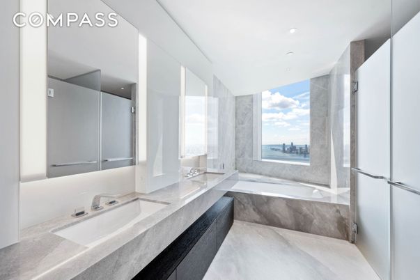 Bathroom, Interior, Recessed Lighting