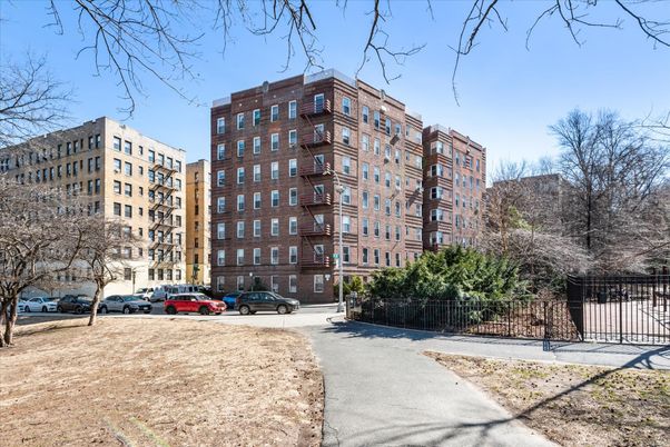 Exterior, Facade, Condo Building