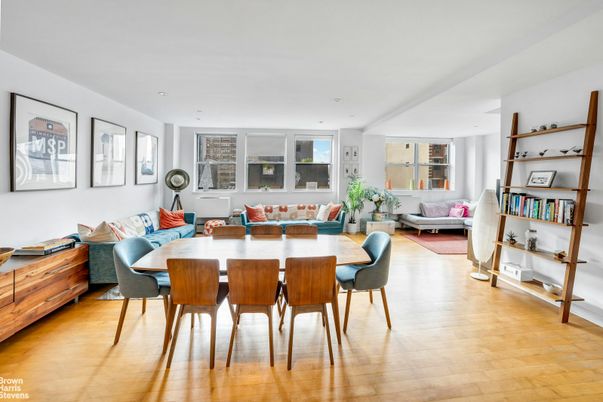 Dining room, Interior, Living room, Recessed Lighting, Wood Texture Flooring