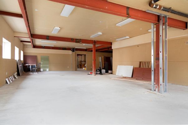 Garage, Interior