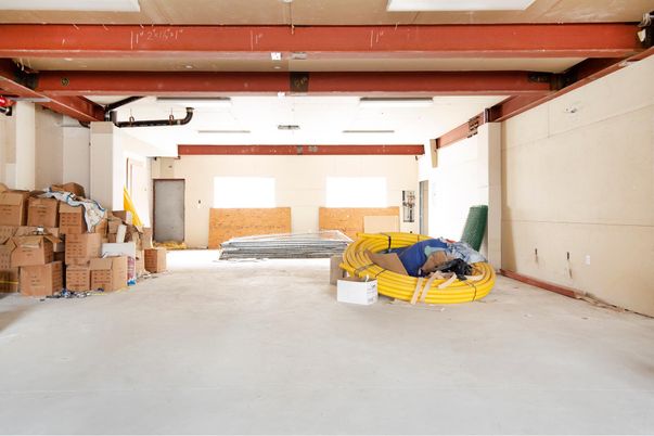 Garage, Interior