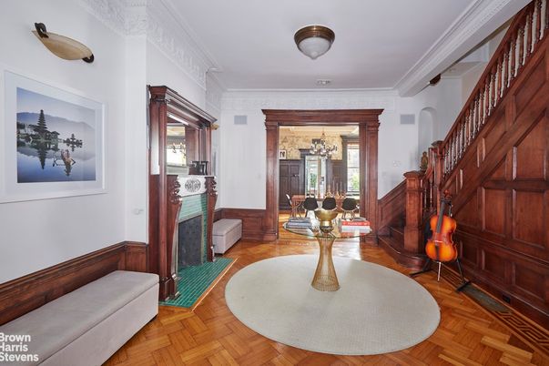 Chandelier, Dining room, Fireplace, Interior, Wood Texture Flooring
