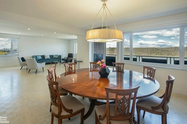Dining room, Interior, Living room, Pendant Lights, Recessed Lighting, Wood Texture Flooring