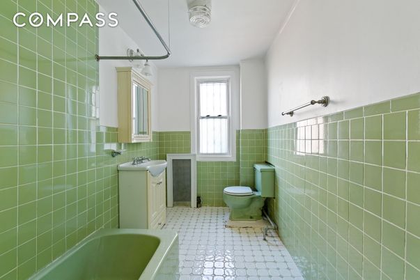 Bathroom, Interior