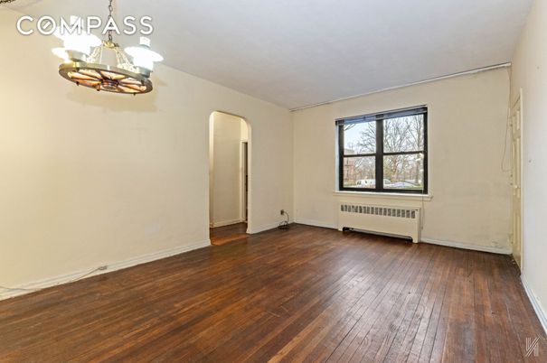 Chandelier, Empty room, Interior, Wood Texture Flooring