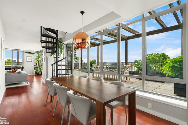 Dining room, Interior, Pendant Lights, Recessed Lighting, Water, Wood Texture Flooring