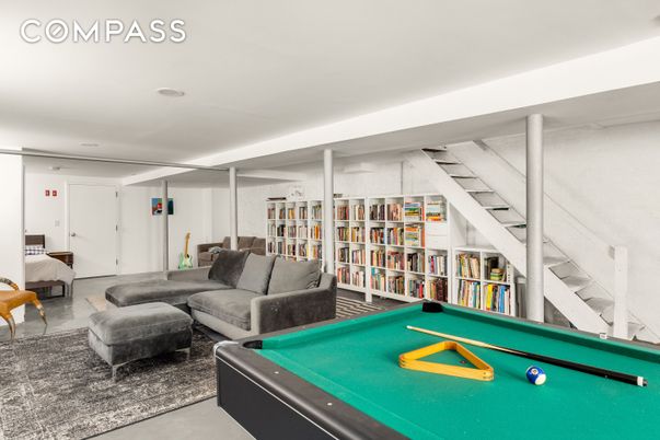Billiard Table, Game Room, Interior