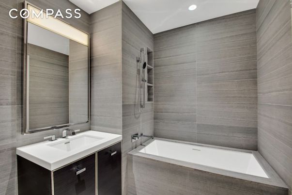 Bathroom, Interior, Recessed Lighting