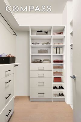 Interior, Walk-in Closets, Wood Texture Flooring