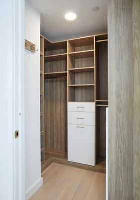 Interior, Recessed Lighting, Walk-in Closets, Wood Texture Flooring