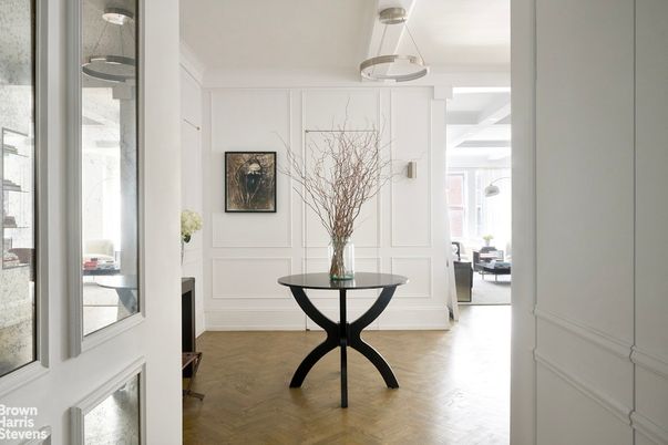 Interior, Pendant Lights, Wood Texture Flooring