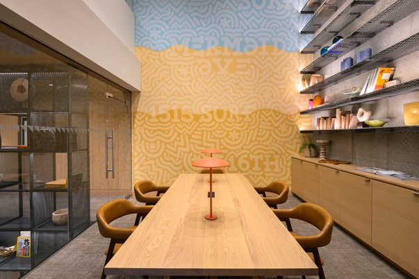 Home Office, Interior