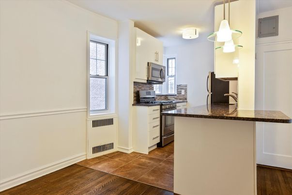 Interior, Kitchen, Pendant Lights, Wood Texture Flooring