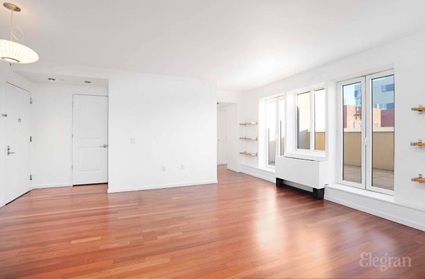 Empty room, Interior, Pendant Lights, Wood Texture Flooring