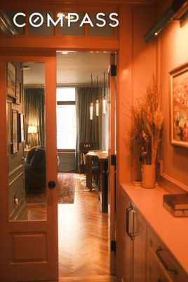 Interior, Pendant Lights, Wood Texture Flooring