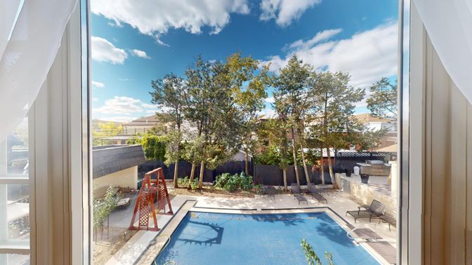 Exterior, Pool, Other