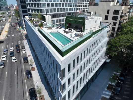 Exterior, Drone