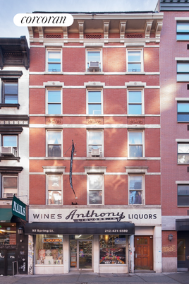 Exterior, Facade, Rowhouse