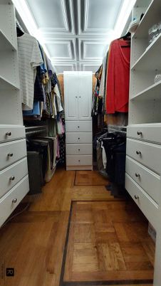 Interior, Walk-in Closets, Wood Texture Flooring