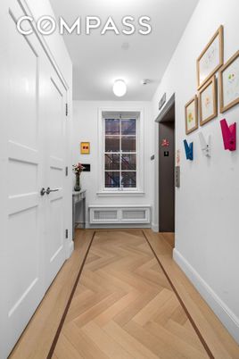 Elevator, Interior, Wood Texture Flooring