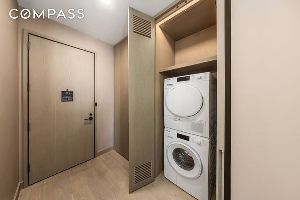 Interior, Recessed Lighting, Utility Closets, Washer, Wood Texture Flooring