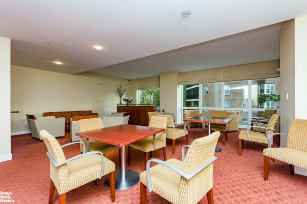 Dining room, Interior, Recessed Lighting