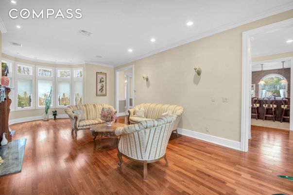 Dining room, Interior, Living room, Recessed Lighting, Wood Texture Flooring