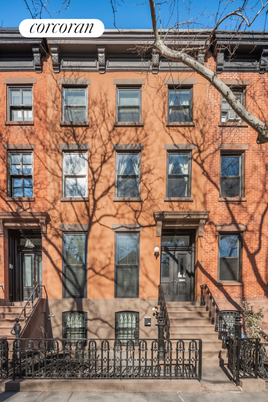 Exterior, Facade, Brownstone