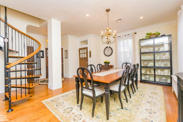 Chandelier, Dining room, Interior, Recessed Lighting, Wood Texture Flooring