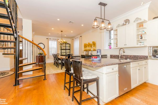 Chandelier, Dining room, Interior, Kitchen, Pendant Lights, Recessed Lighting, Wood Texture Flooring