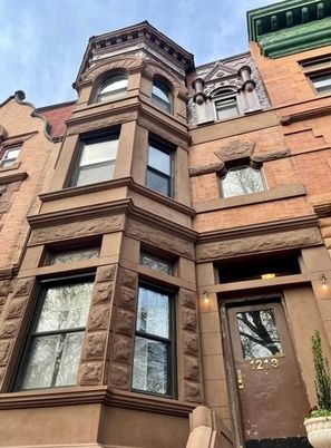 Exterior, Facade, Brownstone