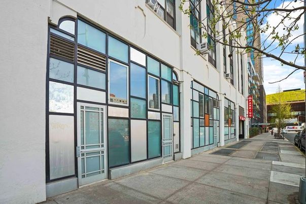 Exterior, Facade, None