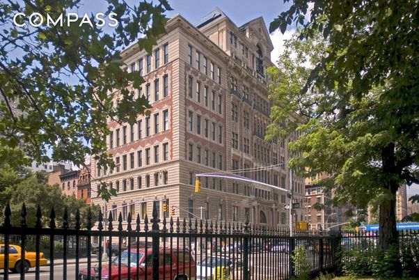 Exterior, Facade, Chicago School
