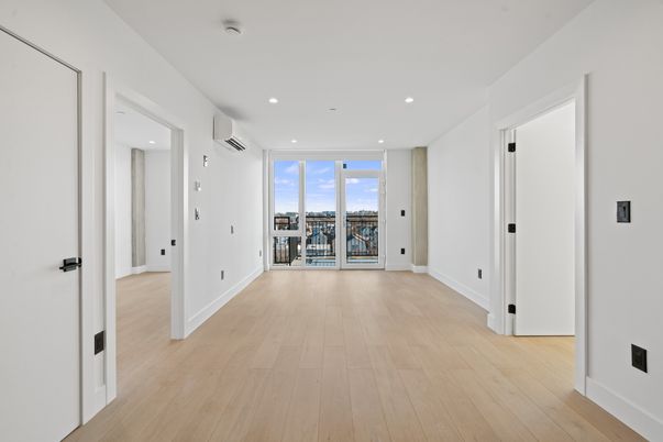 Empty room, Interior, Recessed Lighting, Wood Texture Flooring
