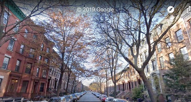Exterior, Facade, Rowhouse