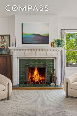 Fireplace, Interior, Recessed Lighting