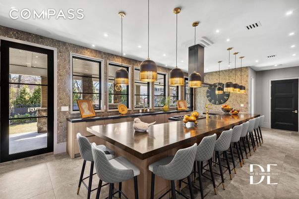 Dining room, Interior, Kitchen, Pendant Lights, Recessed Lighting