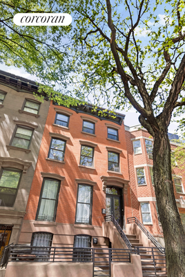 Exterior, Facade, Brick Facade, Rowhouse