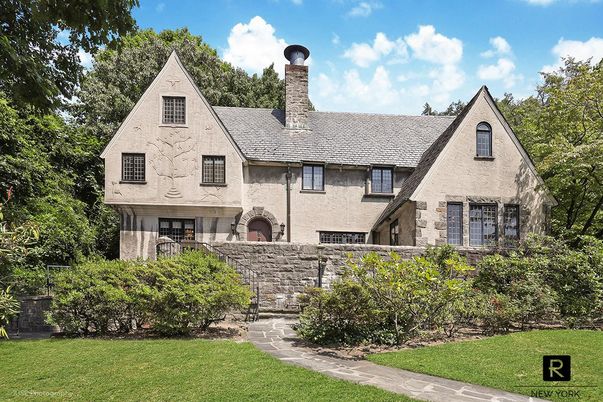 Backyard, Exterior, Facade, Tudor Revival