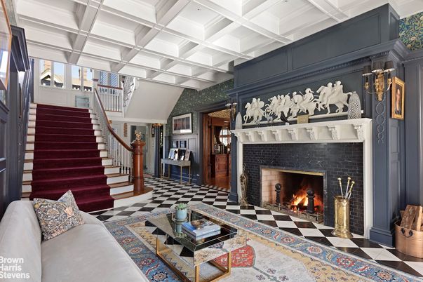 Fireplace, Interior, Living room