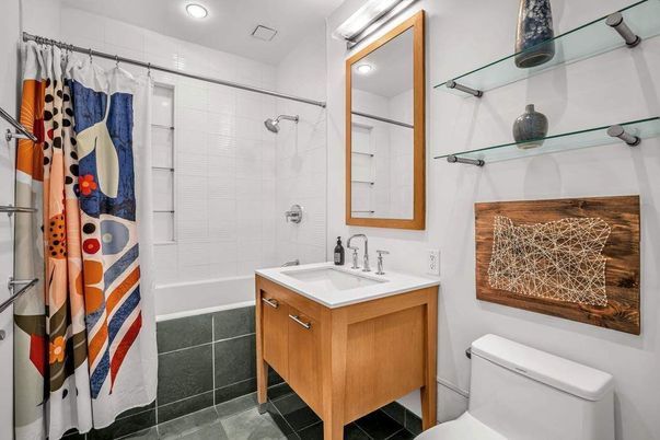 Bathroom, Interior, Recessed Lighting
