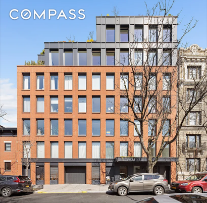 Exterior, Facade, Condo Building