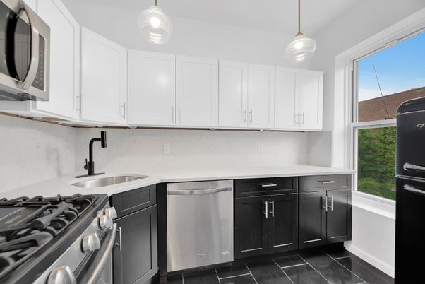 Interior, Kitchen, Pendant Lights, Stainless Steel Appliances